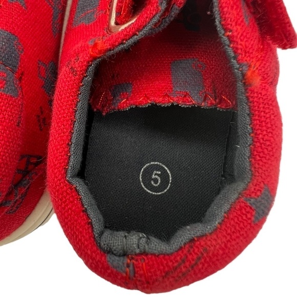 K KomForme Red Blue Car Truck Canvas Sneakers Size 5 Toddler - Picture 2 of 8